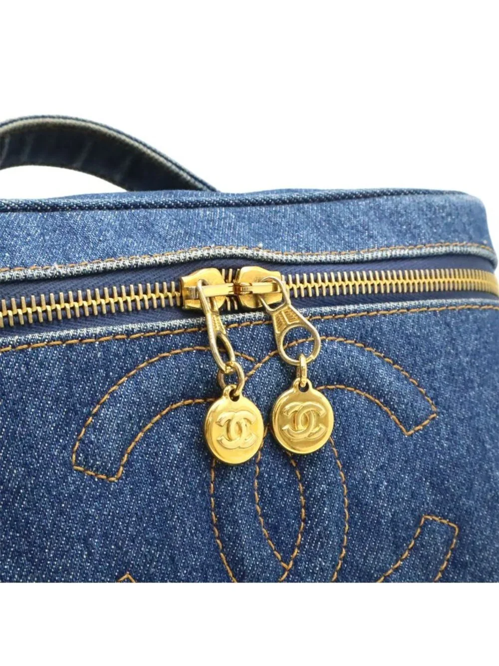 Chanel CC Logo Denim Vanity Handbag Makeup Pouch Blue Indigo Gold - Picture 6 of 9